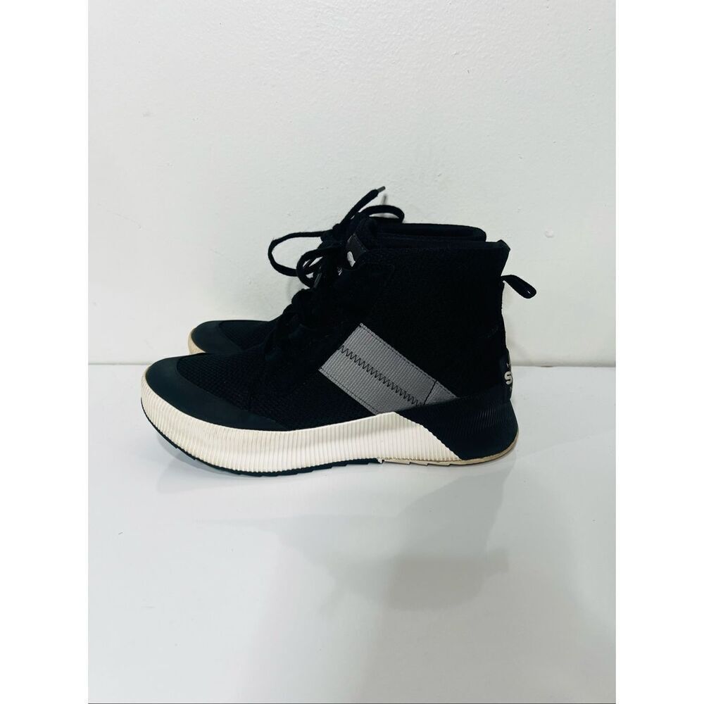Sorel Women's Out N About III Mid Sneaker in Black Gray Sz 7.5